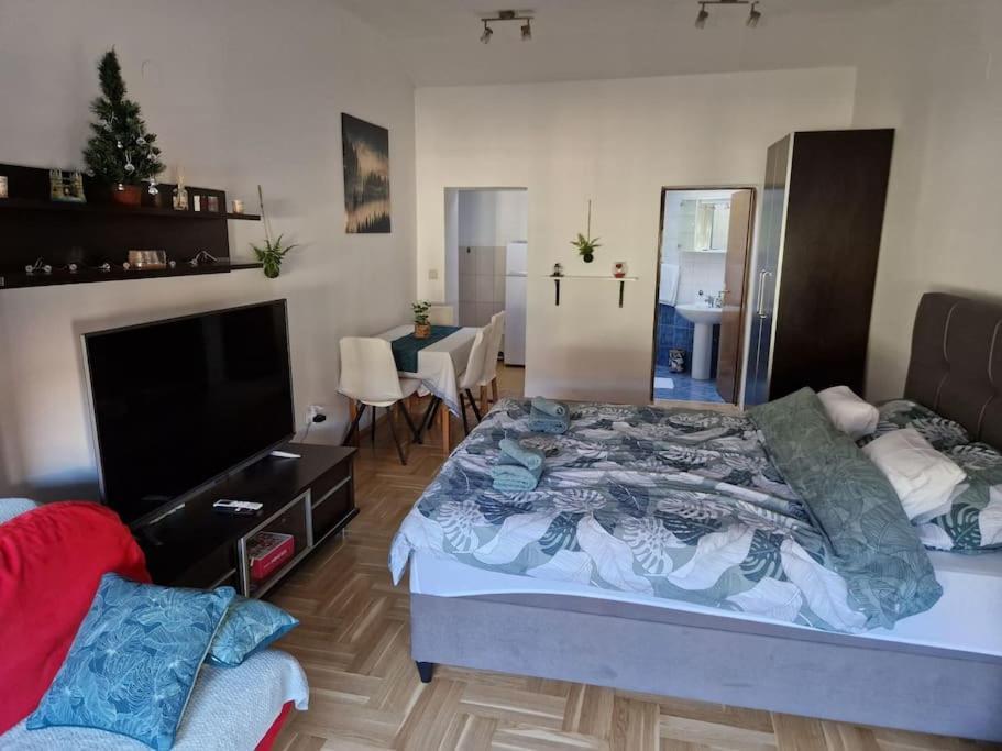 זאגרב Warm House Full Of Green Ambient,Joy And Comfort מראה חיצוני תמונה